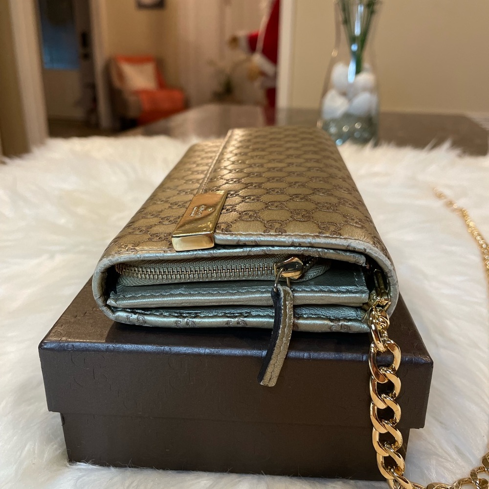 🎉🎉SOLD! Gucci Micro Guccisima Walllet on Chain - Picture 8 of 12